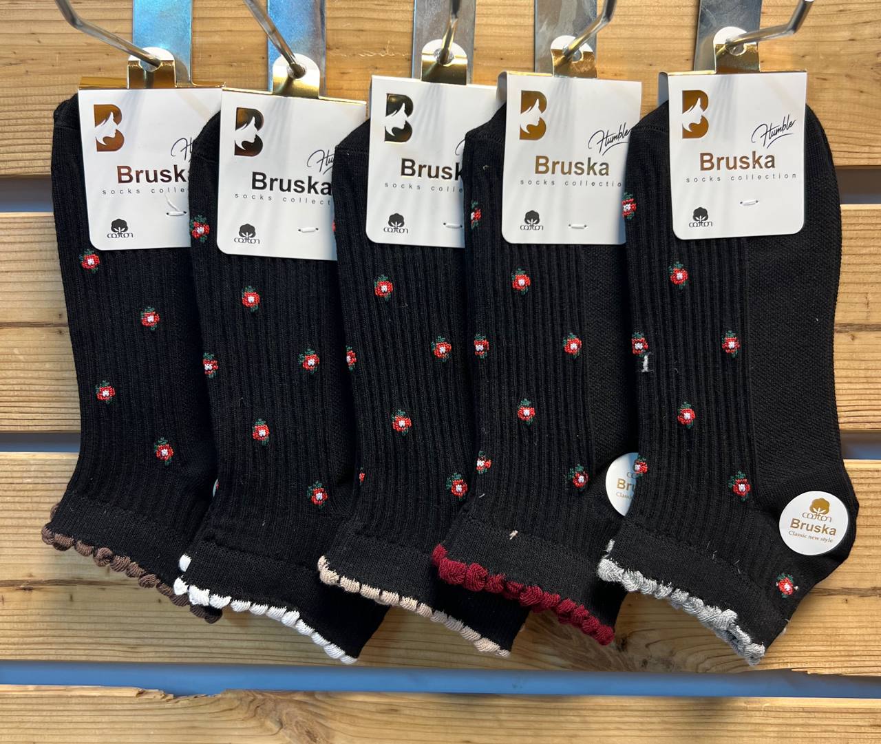 جوراب مچی طرح گل لب فری